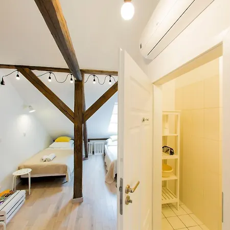 Apartment Pilotow 87 *