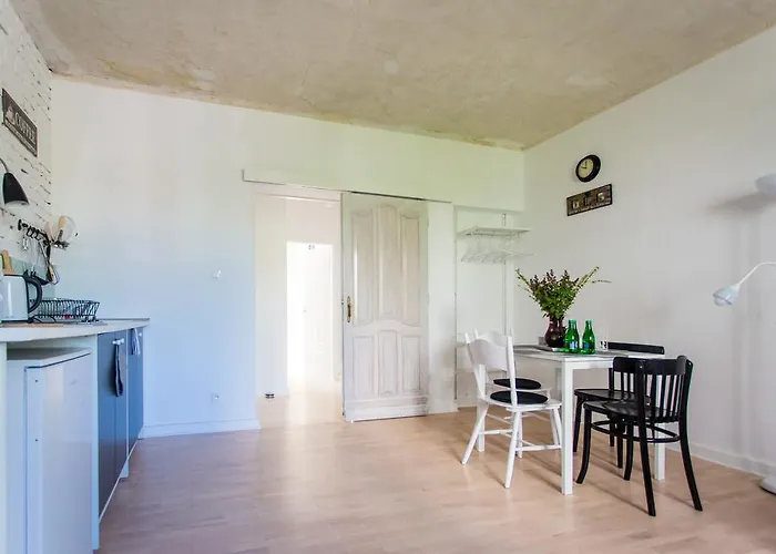 Apartment Pilotow 87 *